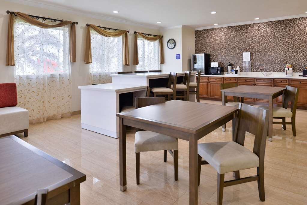 Americas Inn & Suites Iah North Humble Restoran gambar